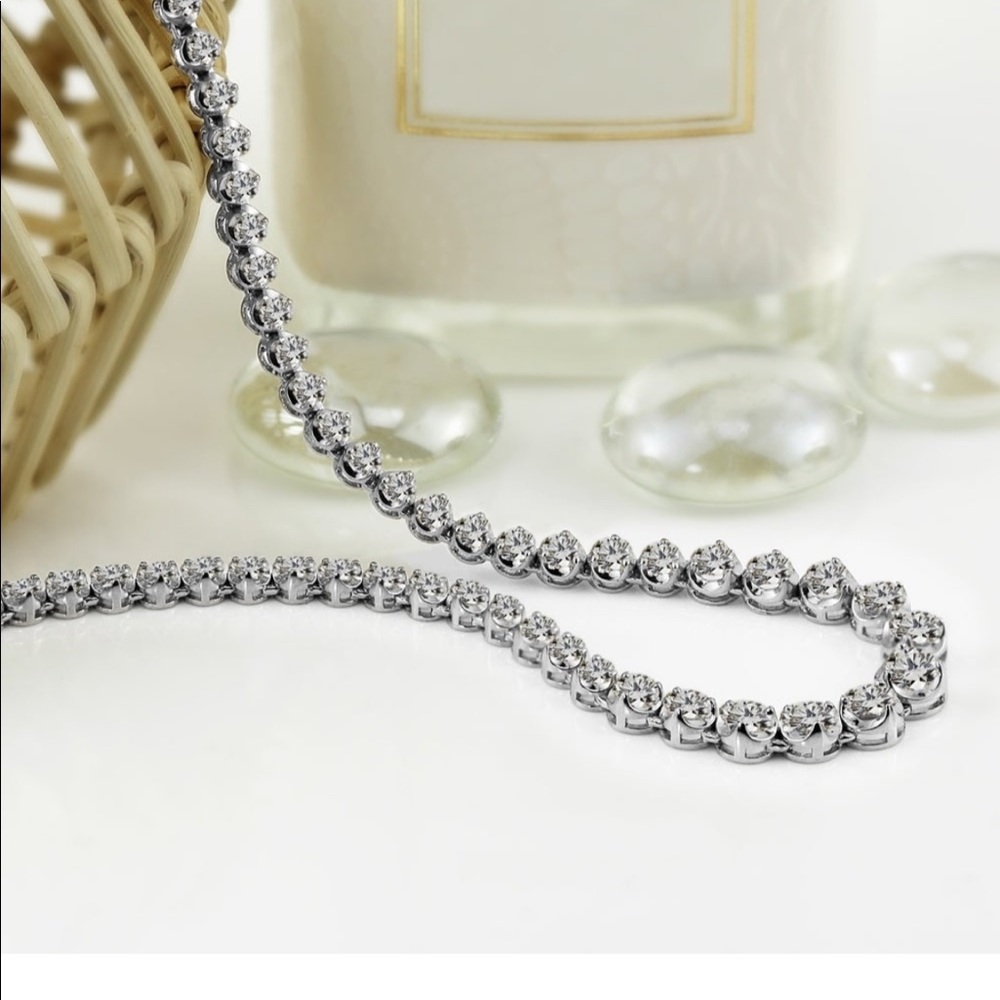 necklace - Picture 1 of 4